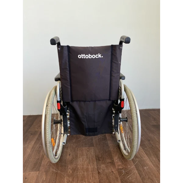 45 cm széles Ottobock összecsukható kerekesszék Debrecenben