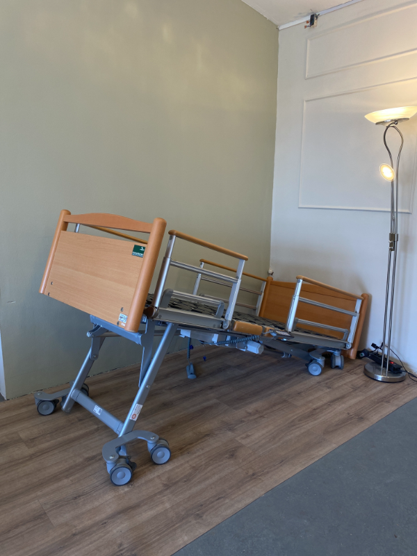 Hajdú-Bihar megyében bérelhető elektromos ápolási ágy