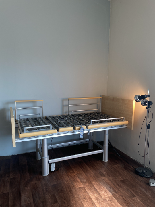Völker elektromos ápolási ágy magasságemeléssel